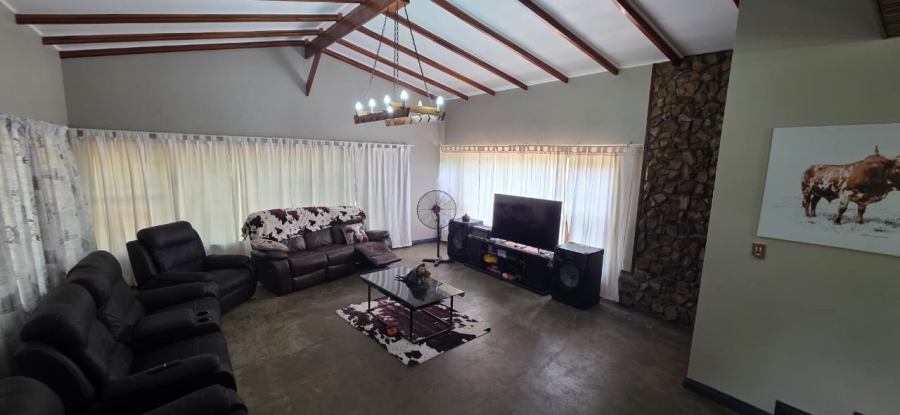 4 Bedroom Property for Sale in Songloed North West